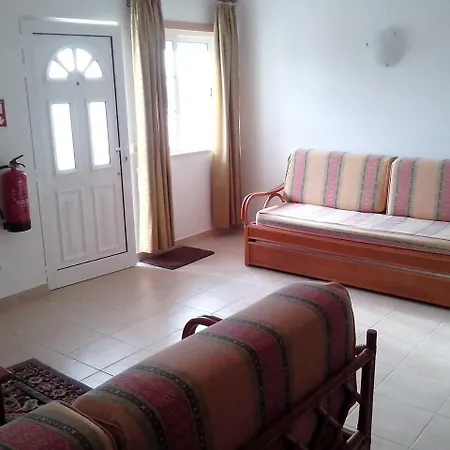 1 Bedroom 5 Min. From Falesia And Close To Center! D Albufeira