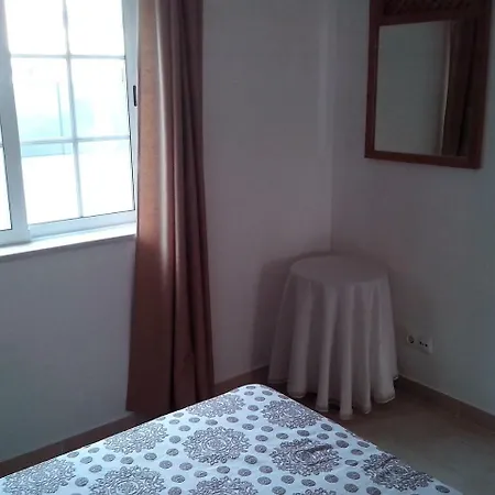 1 Bedroom 5 Min. From Falesia And Close To Center! D Albufeira